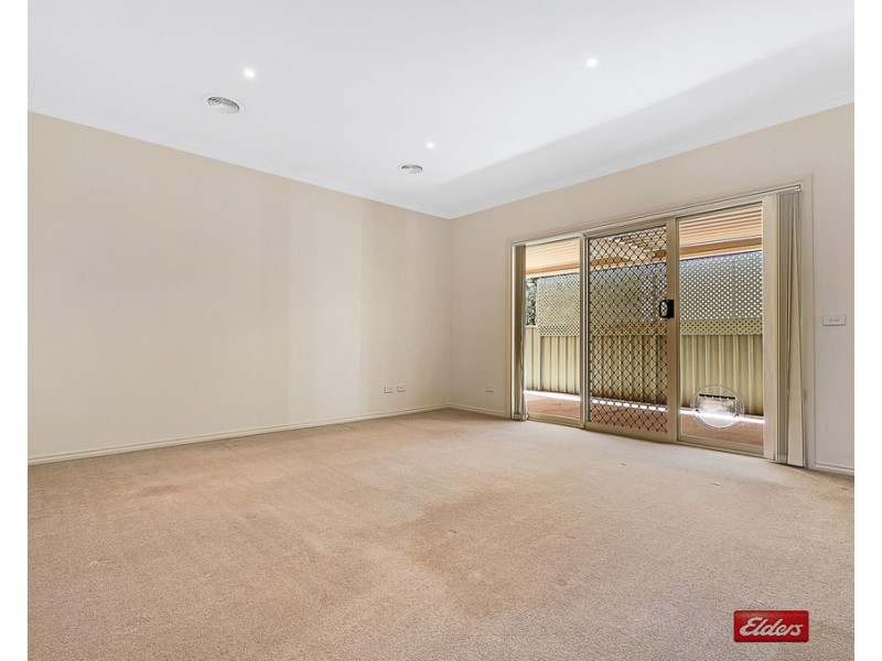 2/30 Echuca Road, Rochester VIC 3561