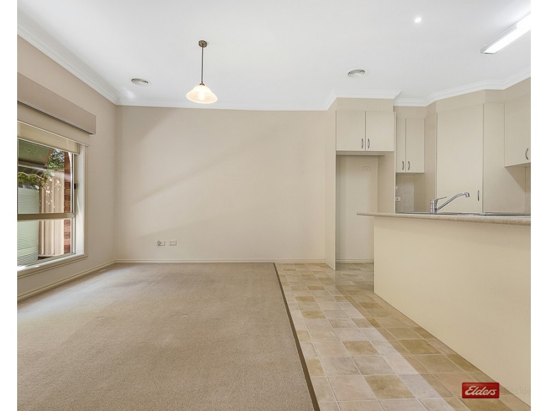 2/30 Echuca Road, Rochester VIC 3561
