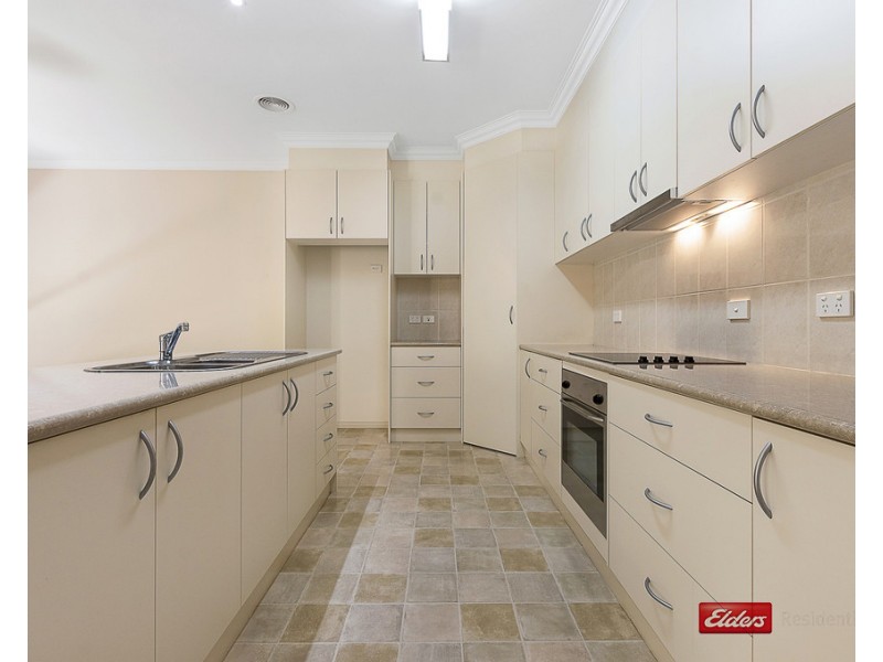 2/30 Echuca Road, Rochester VIC 3561