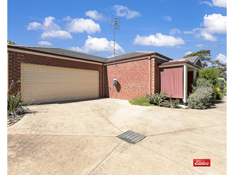 2/30 Echuca Road, Rochester VIC 3561