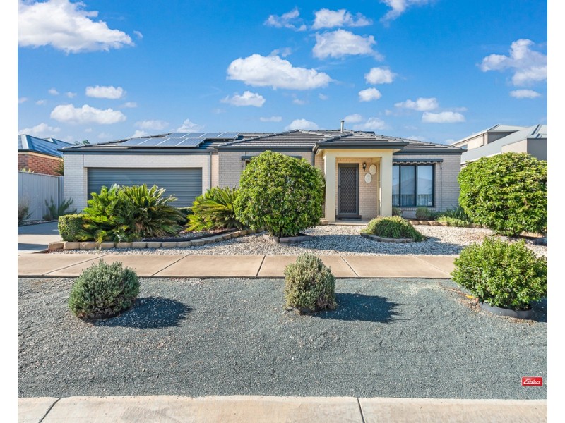 53 Genevieve Avenue, Echuca VIC 3564