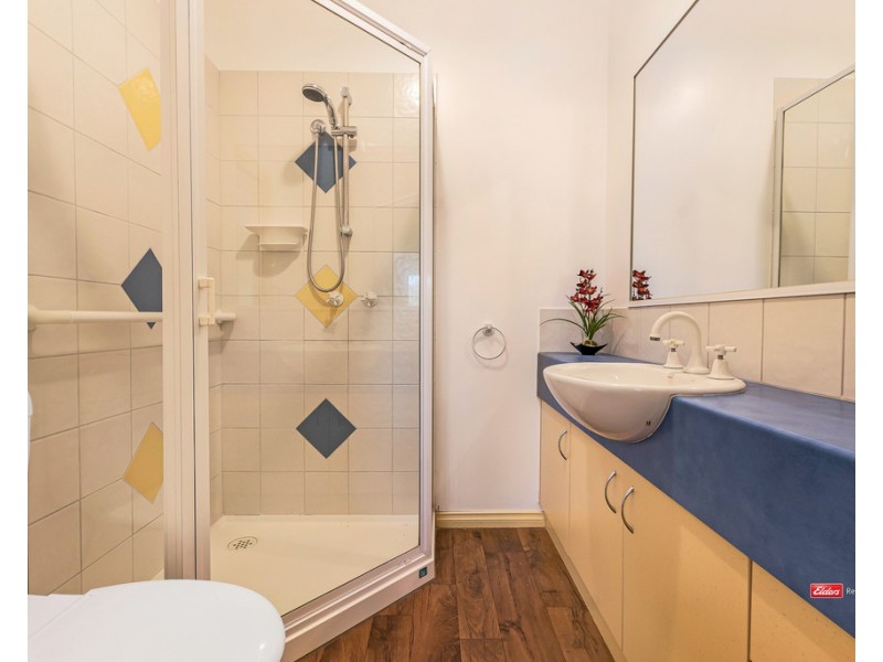 53 Genevieve Avenue, Echuca VIC 3564