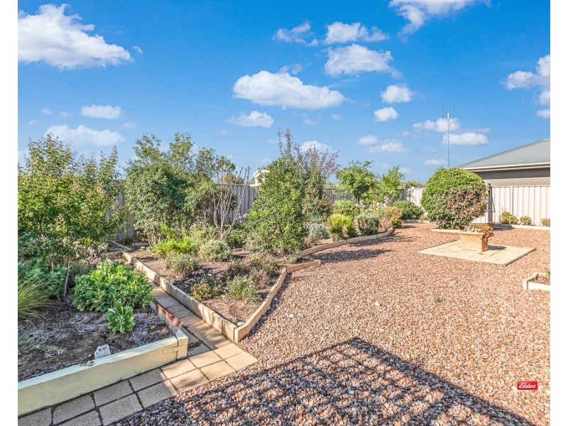 53 Genevieve Avenue, Echuca VIC 3564