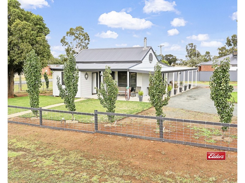 39 Conargo Street, Mathoura NSW 2710