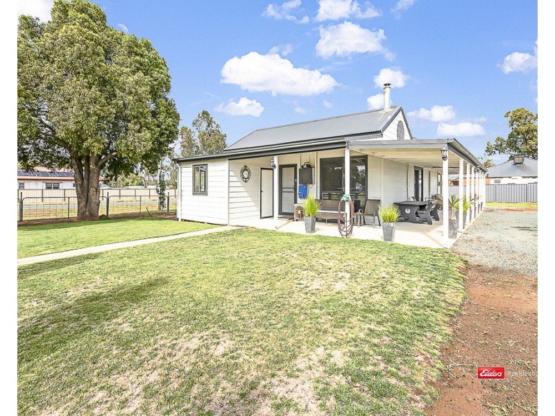 39 Conargo Street, Mathoura NSW 2710