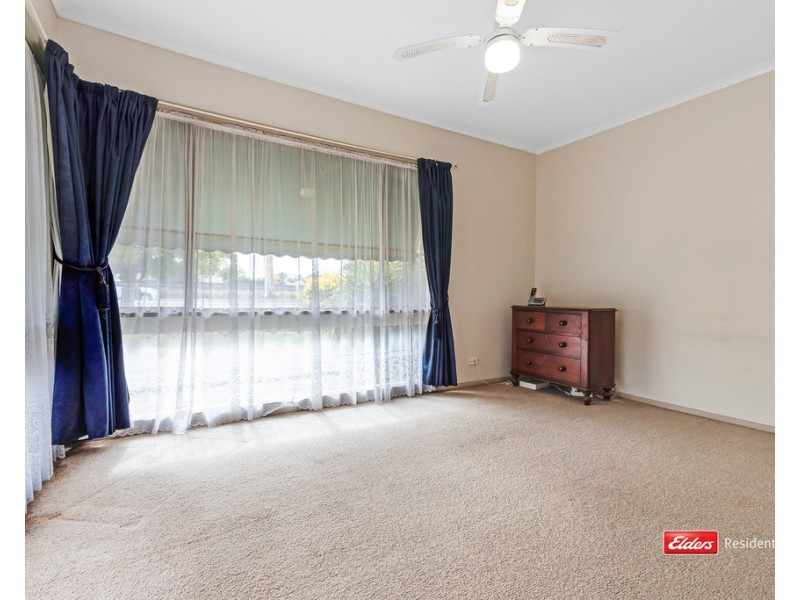 339 Ogilvie Avenue, Echuca VIC 3564