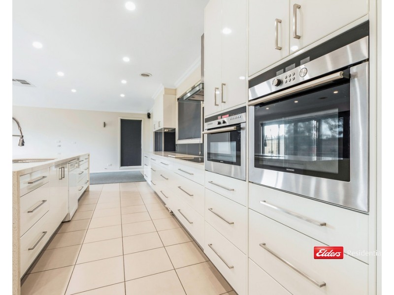 34 Council Street, Moama NSW 2731