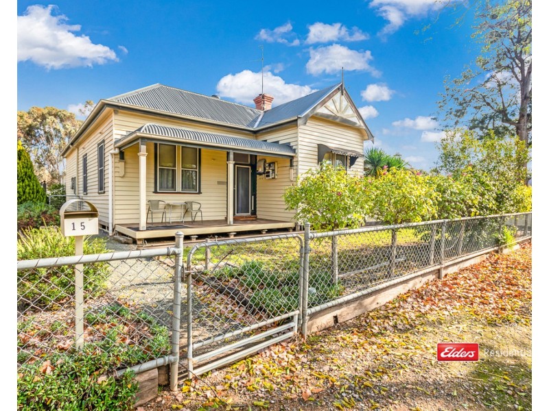 15 Livingstone Street, Mathoura NSW 2710