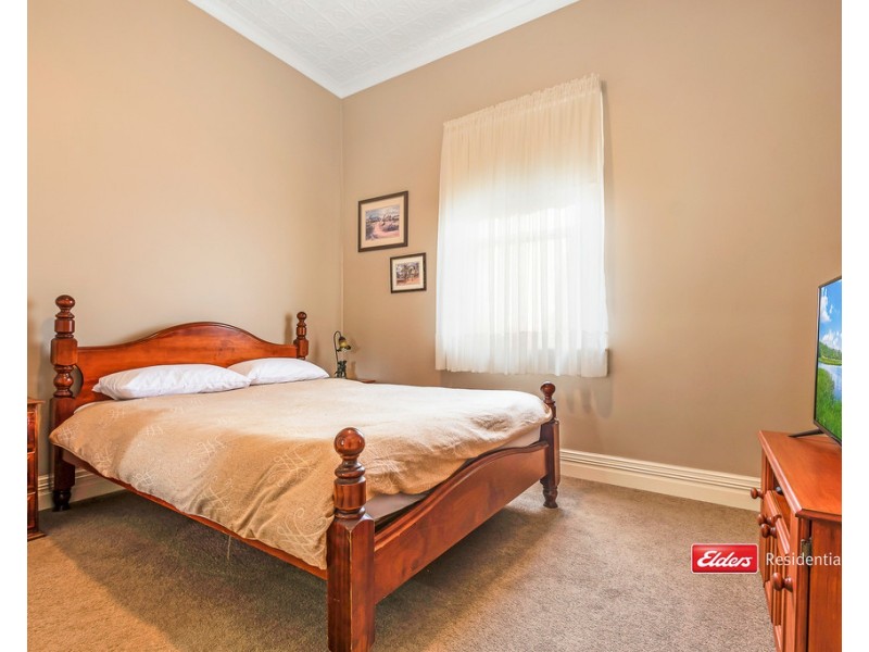 15 Livingstone Street, Mathoura NSW 2710