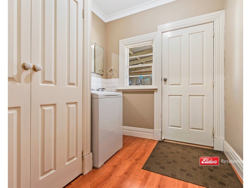 15 Livingstone Street, Mathoura NSW 2710