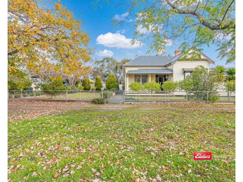 15 Livingstone Street, Mathoura NSW 2710