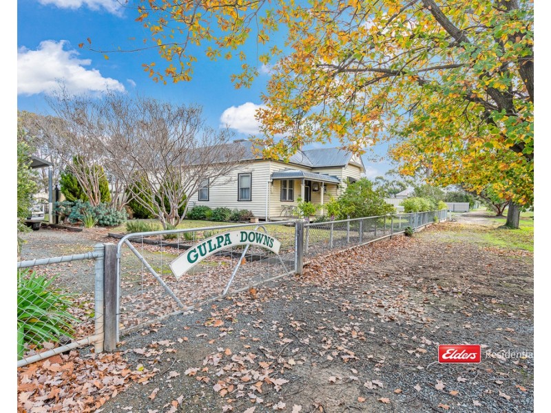 15 Livingstone Street, Mathoura NSW 2710