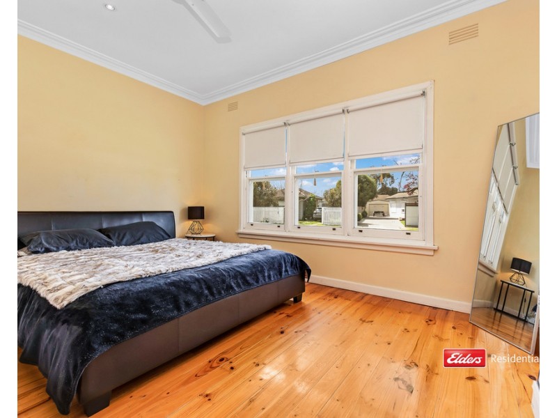 8 Pine Street, Echuca VIC 3564