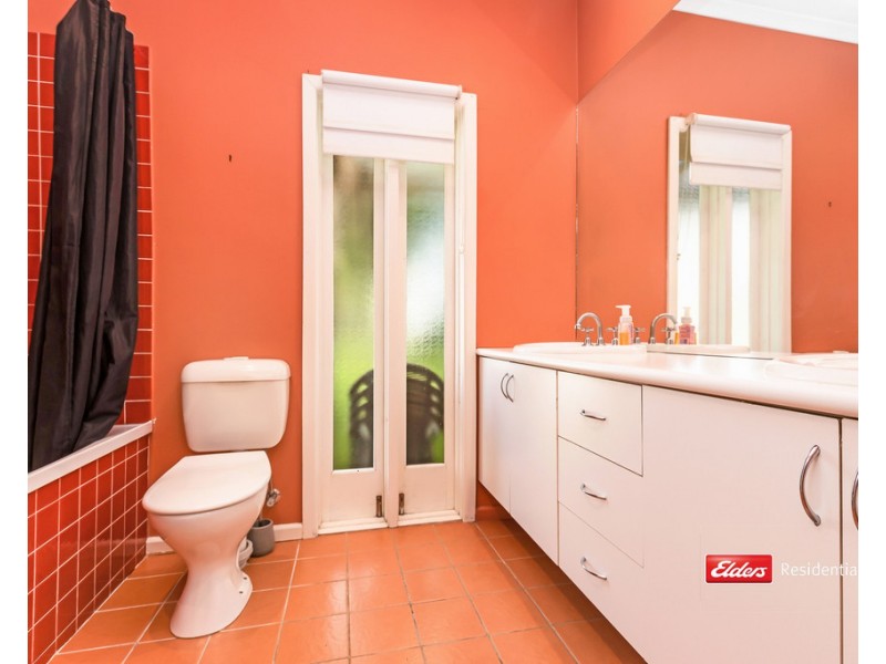 8 Pine Street, Echuca VIC 3564