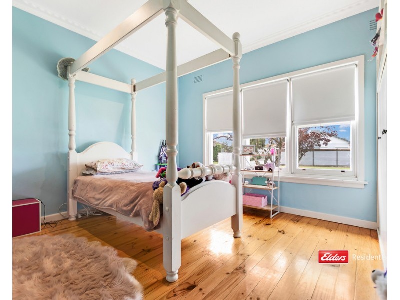 8 Pine Street, Echuca VIC 3564
