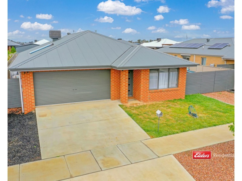 13 Magnolia Drive, Echuca VIC 3564