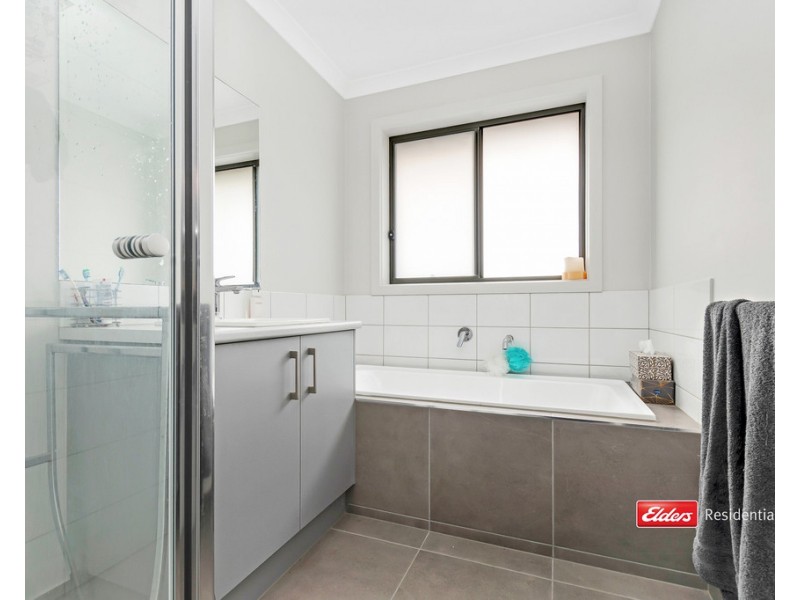 13 Magnolia Drive, Echuca VIC 3564