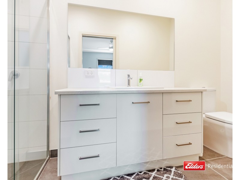 11 CAMPASPE STREET, Echuca VIC 3564