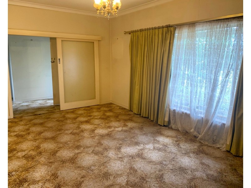 11 Burnes Street, Mathoura NSW 2710