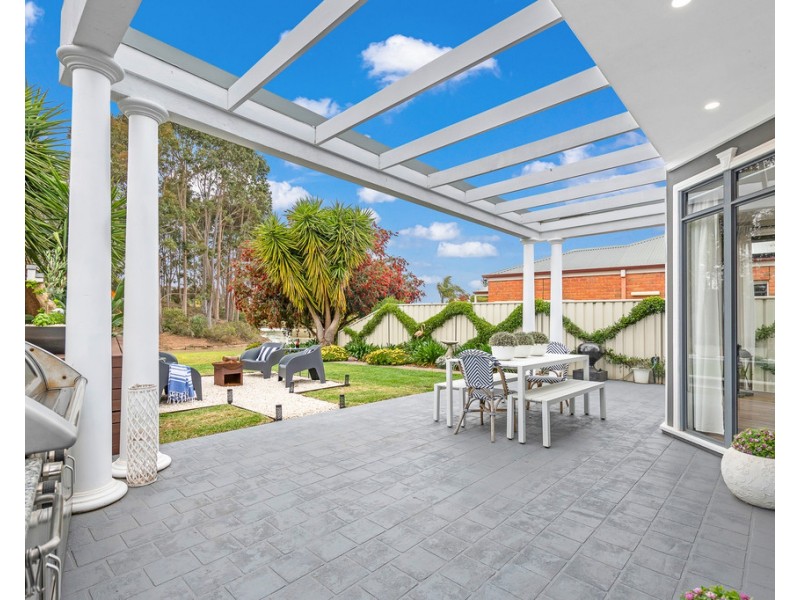 37 Kingfisher Dve West, Moama NSW 2731