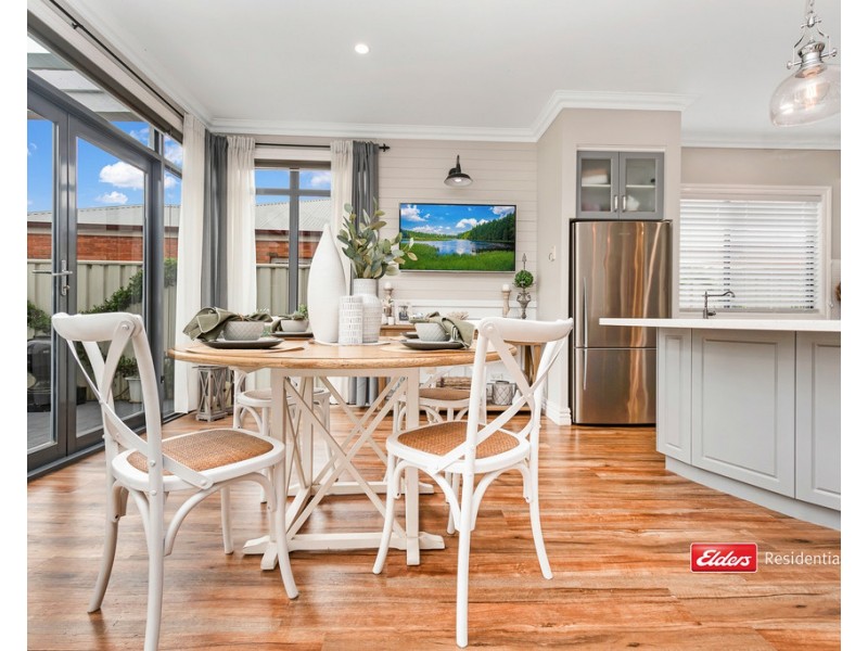 37 Kingfisher Dve West, Moama NSW 2731