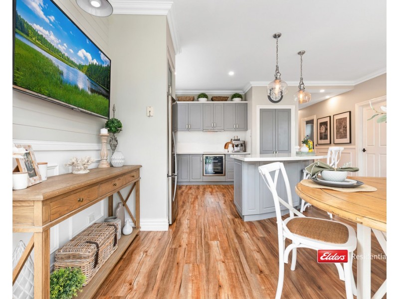 37 Kingfisher Dve West, Moama NSW 2731