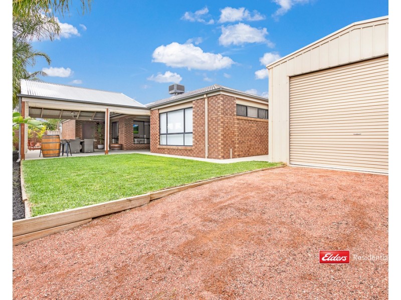 4 Aidion Place, Echuca VIC 3564