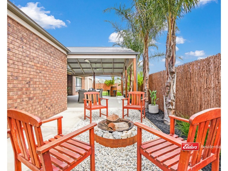 4 Aidion Place, Echuca VIC 3564