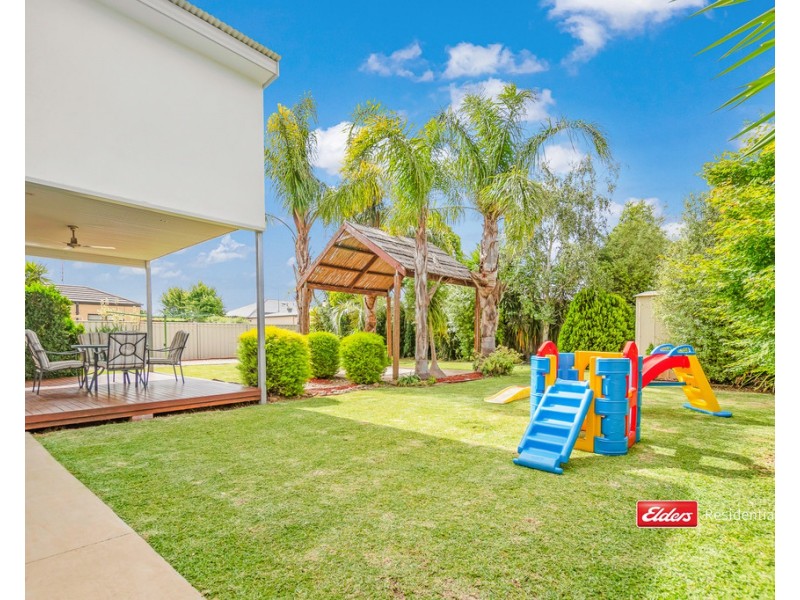 90 Shetland Drive, Moama NSW 2731