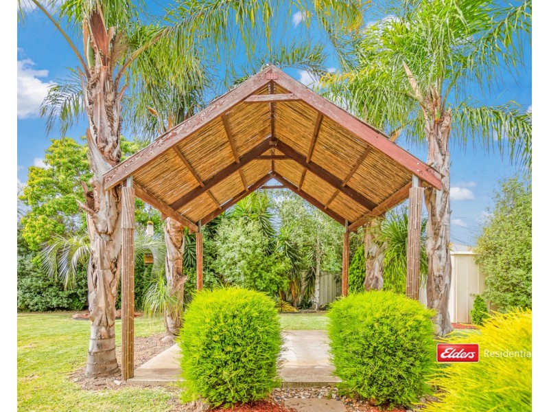 90 Shetland Drive, Moama NSW 2731