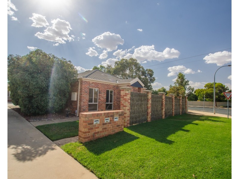 2 of 56 Lawson Drive, Moama NSW 2731
