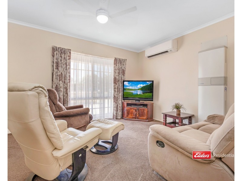 27 HOPWOOD STREET, Echuca VIC 3564