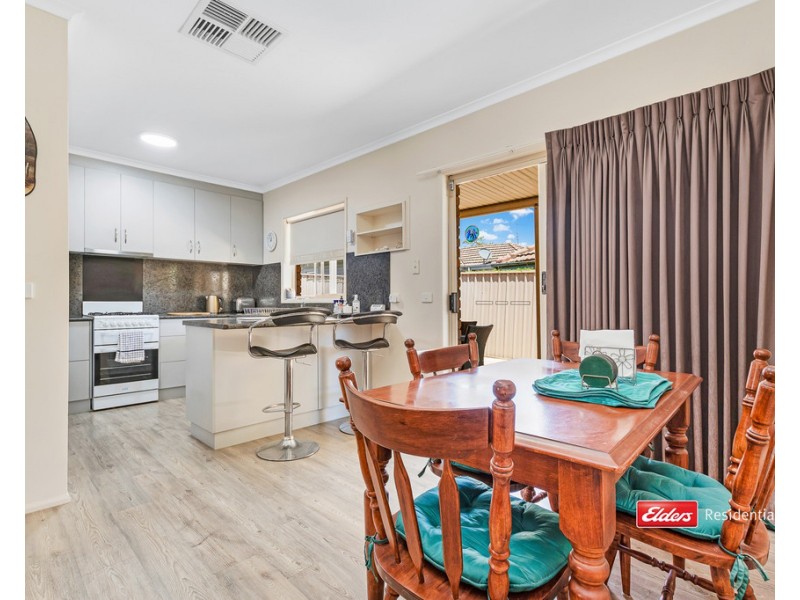 27 HOPWOOD STREET, Echuca VIC 3564