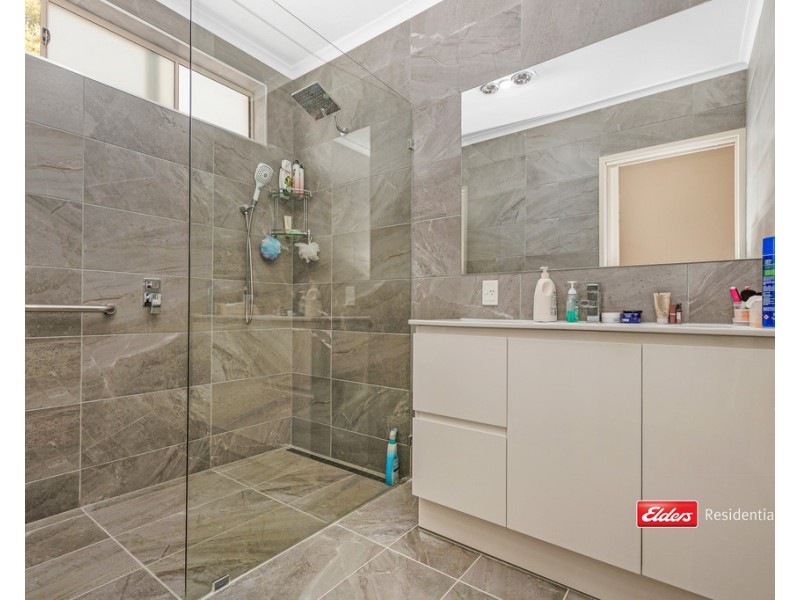 27 HOPWOOD STREET, Echuca VIC 3564