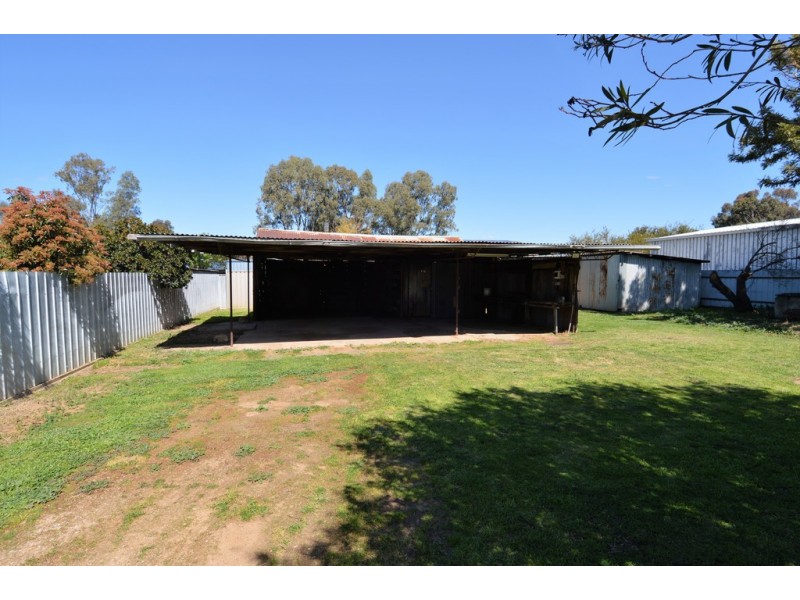 27 Pascoe Street, Rochester VIC 3561