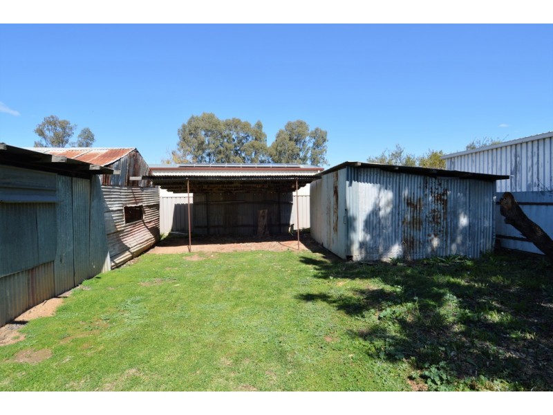 27 Pascoe Street, Rochester VIC 3561