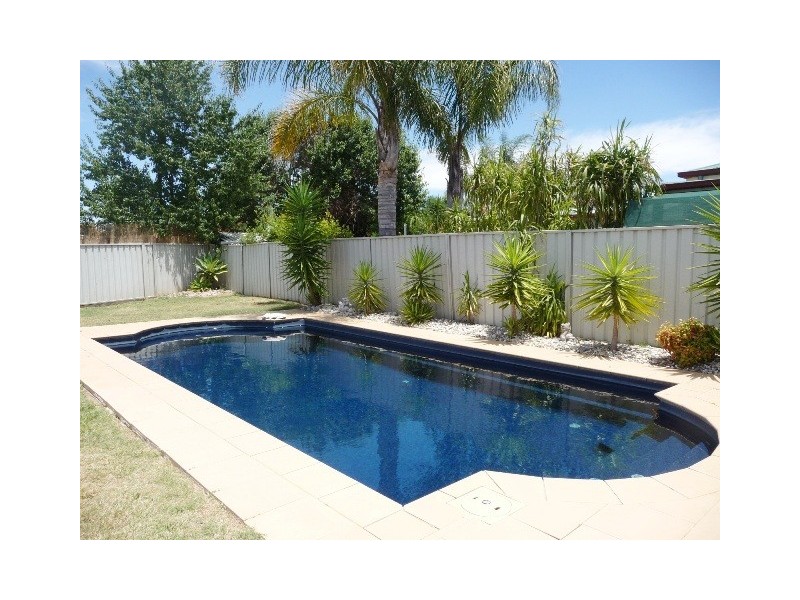 3 McMahon Place, Moama NSW 2731