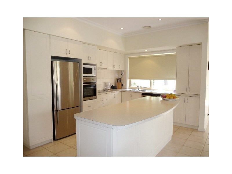 28 King Fisher Dve West, Moama NSW 2731