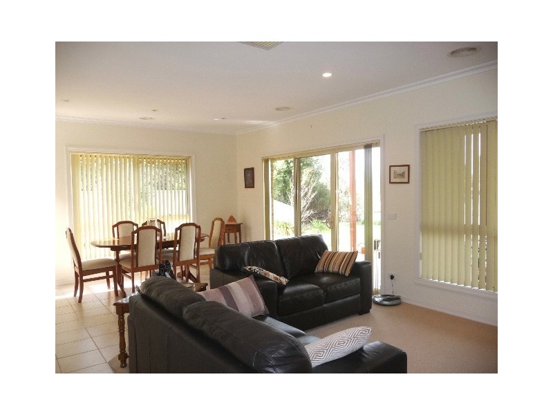 28 King Fisher Dve West, Moama NSW 2731