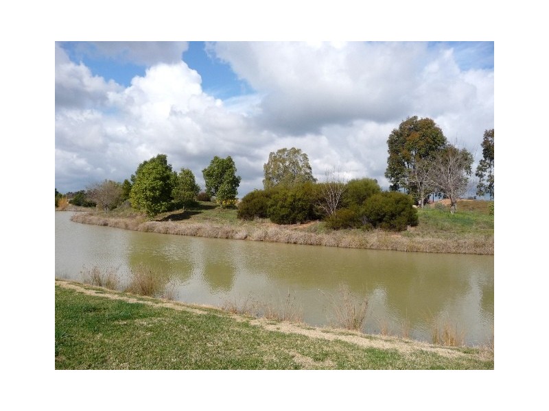 28 King Fisher Dve West, Moama NSW 2731