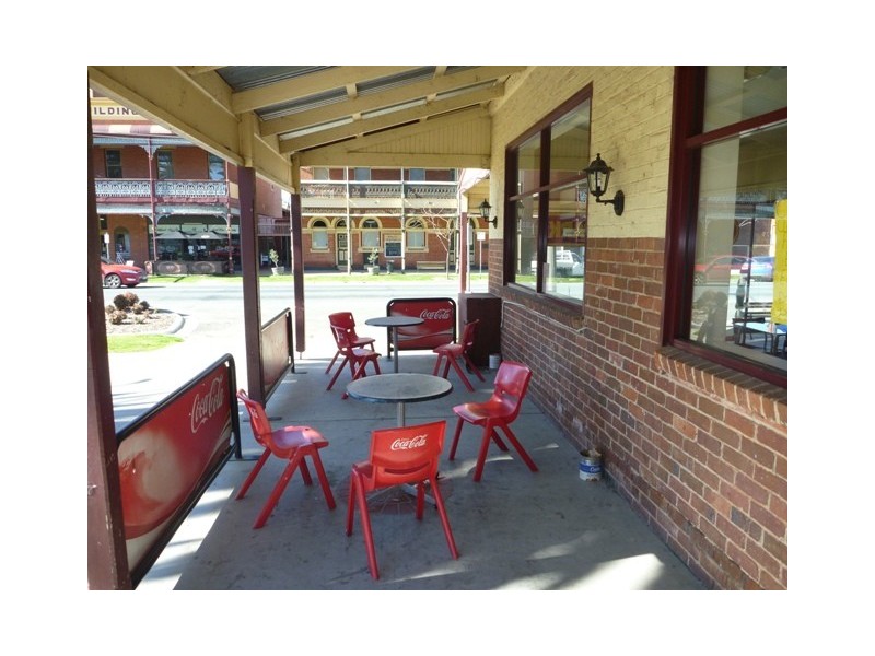 46 Moore Street, Rochester VIC 3561