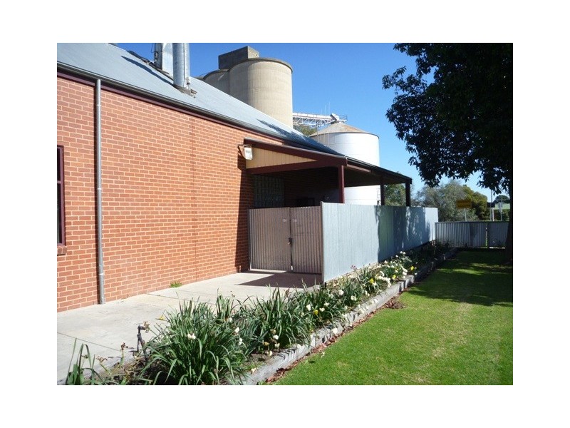 46 Moore Street, Rochester VIC 3561
