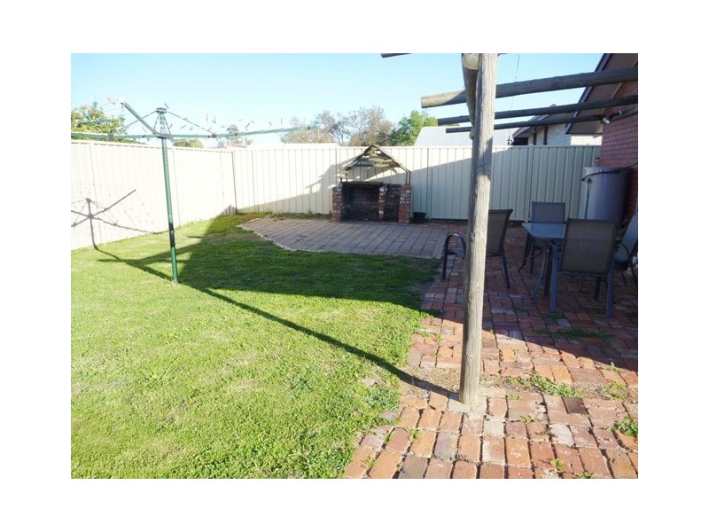 76 Crossen Street, Echuca VIC 3564