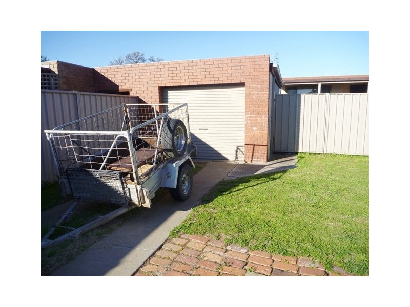 76 Crossen Street, Echuca VIC 3564