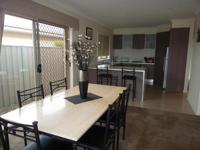 1/23 Sunset Ave, Echuca VIC 3564