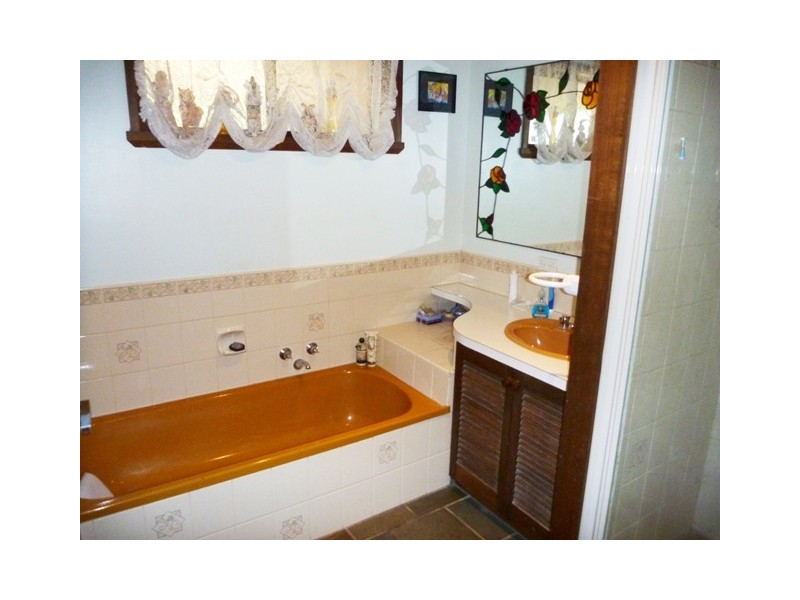 72 Shackell Street, Echuca VIC 3564