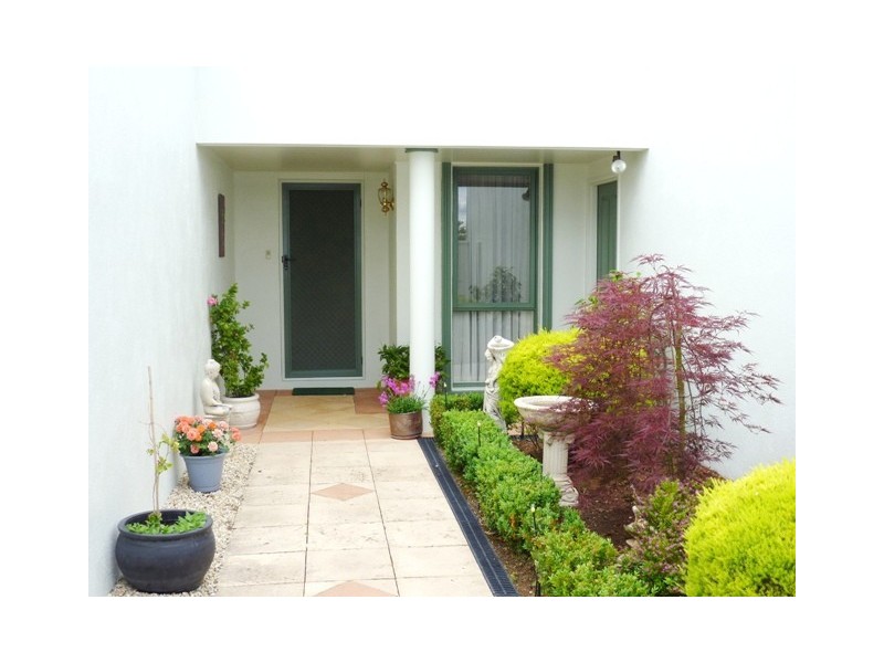 1/203 Eyre Street, Echuca VIC 3564