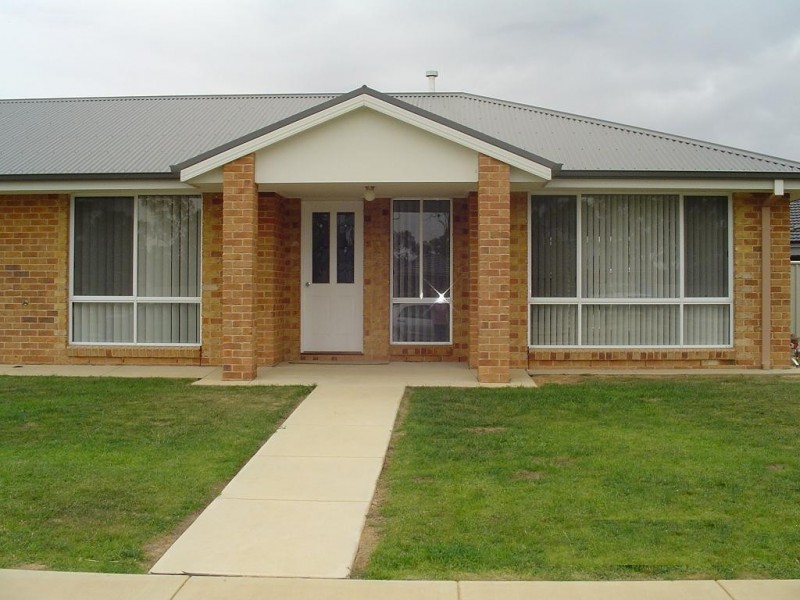 32 Glencoe Blvd, Moama NSW 2731