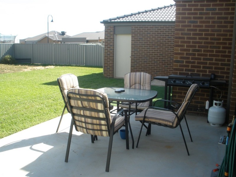 33 Sunset Avenue, Echuca VIC 3564