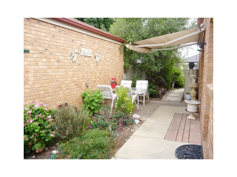 16 Genevieve Avenue, Echuca VIC 3564